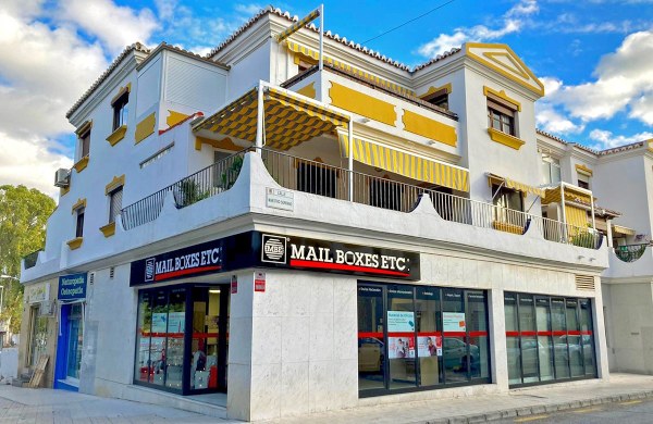 Mail Boxes Etc. inaugura nuevo centro en Andalucía